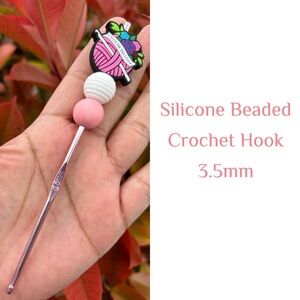 Silicone Beaded 💗🧶 Crochet Hook 3.5mm